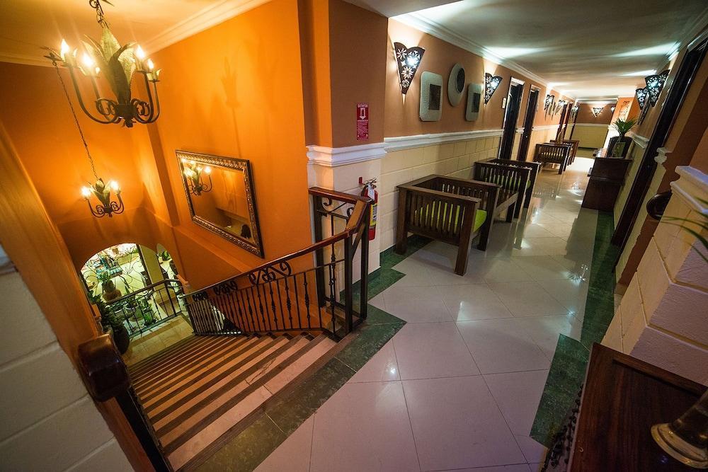 The Mt Hotel Баваро Экстерьер фото